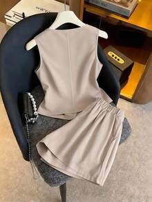 GlowEve Women's 2026 Spring/Summer New Elegant Commuter Vest Top And Shorts Suit Set - Khaki - View 2