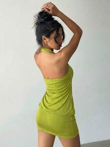 Aloruh 女士Y2K前卫性感紧身露背金属纽扣装饰超短迷你夜店连衣裙，黑色 - 綠色 - 查看 2