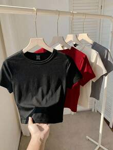 SHEIN Tall CURVE Conjunto de 4 piezas talla grande, camiseta ajustada de manga corta y cuello redondo en unicolor, adecuada para el verano - Multicolor - View 2