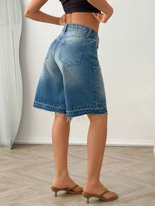 SHEIN Low Waist Raw Hem Denim Bermuda - Medium Wash - View 2
