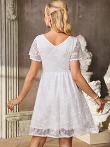 SHEIN Wedding Maternity Clothes Maternity  Dress Summer Pregnant Clothes A White Maternity Dress That Is Comfortable, Soft, And Elegant Pregnant Women Floral Lace V-Neck Short Sleeve Elegant Dress - White - View 2