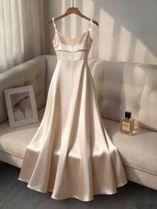 Modelyn Đầm hai dây bằng satin ngọc trai cao cấp của Pháp, đầm dạ hội thanh lịch thắt eo. - Màu be - Xem 10
