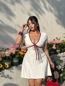 SHEIN EZwear 大码性感深V领短袖连衣裙，夏季 - 黑與白 - 查看 3