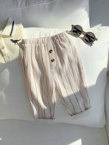 SHEIN Baby Jungen bequeme, vielseitige, alltagstaugliche gerade Hose mit Streifenmuster und Knopfverzierung, geeignet für Innen, Außen, Alltag, Sport, Spiel, Party, Fotoshooting, Urlaub, Festivals, Frühling/Sommer - Verschiedenfarbig - Übersicht 4