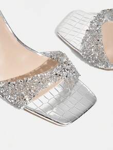 CUCCOO TILAWA Damskie buty kwadratowe sandały na obcasie z kryształkami - Srebro - Zobacz 10