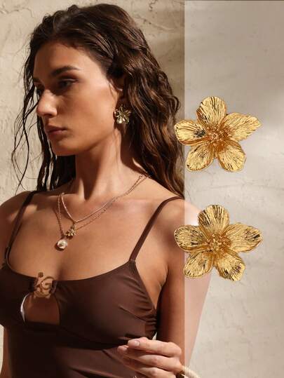 Swim Chiccia 1 Pair Vintage Elegant Golden Flower Stud Earrings, Casual Wear Gift For Friends