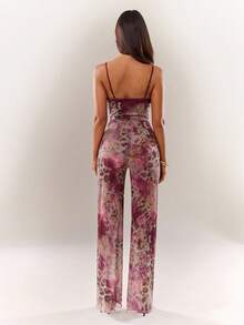 Radiana Bộ jumpsuit nữ gợi cảm, độc đáo với viền ren màu tím đỏ, họa tiết da báo, da rắn, dáng ôm, ống rộng, xuyên thấu, phù hợp cho các hoạt động thường ngày, buổi tối, tụ họp, hẹn hò, tiệc tùng, câu lạc bộ, vũ trường, lễ hội, lễ hội âm nhạc, lễ hội nhạc điện tử, buổi hòa nhạc, kỳ nghỉ, bãi biển, du lịch. - Nhiều màu - Xem 2