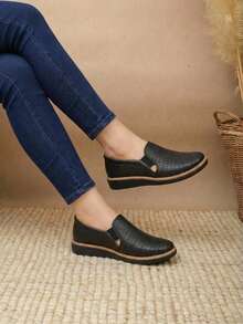Women Flats - Black - View 3