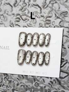 短款椭圆形法式按压美甲贴片 - 灰色和黑色波点猫眼玻璃珠，钻石设计，纯手工制作，适合女性和女孩，可重复使用，日常佩戴和节日派对礼物，DIY美甲用品 - 黑色 - 查看 14