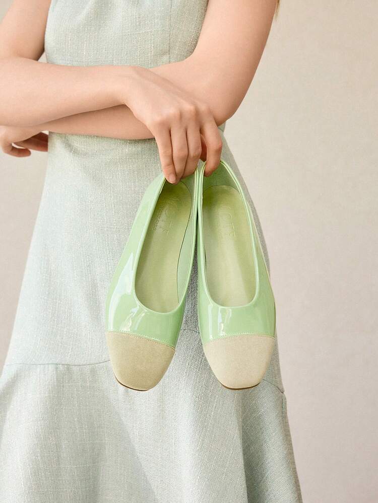 WOMEN SHOES RETRO NEW FASHIONABLE GREEN PU LEATHER COLOR MATCHING SQUARE TOE FLAT SOLE SHOES, SIMPLE CASUAL AND LIGHT, LOW VAMP AND SLIP-ON, COMFORTABLE AND ELEGANT HIGH-END BALLET SHOES SPRING SHOES