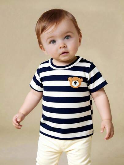 SHEIN Playful Pals Baby Boy Striped Short Sleeve T-Shirt, Casual Wear, Navy And Beige Striped Short Sleeve Tee, A Comfortable Choice For Boys In Summer. Cute Bear Applique On The Chest Adds A Playful Touch