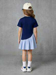 SHEIN Casuvi Kids 时尚休闲童装春夏女童单件蓝色舒适圆领字母印花短袖条纹编织连衣裙，可爱休闲学院风蝴蝶结装饰，适合外出、度假和日常穿着。 - 彩色 - 查看 2