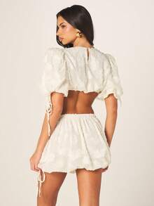 MISSGUIDED Bộ đồ gồm áo crop top tay phồng cổ vuông và chân váy mini xếp tầng, thích hợp cho kỳ nghỉ hè ở bãi biển, phong cách boho chic nữ tính, đậm chất đồng quê. - Màu be - Xem 2