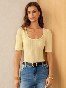 Lymera 新款春夏时尚宽松圆领性感修身中袖柔软黄色提花针织T恤，肩部饰有褶裥 - 黃色 - 查看 5