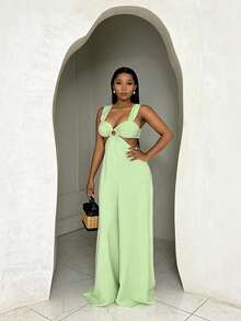 BamGleam 镂空流苏草绿色紧身沙滩度假露背连体裤，带颈带和镂空下摆，女士款 - 綠色 - 查看 4