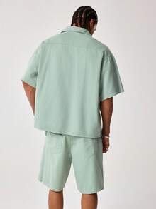 MONOPOLY X SHEIN 男士纯色 Polo 领单排扣短袖衬衫和口袋短裤休闲日常套装 - 綠色 - 查看 2