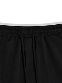 Manfinity Homme 男士成熟休闲多口袋工装裤，适合日常休闲穿着、周末外出、旅行、与朋友聚会等场合。这款裤子是男士衣橱中不可或缺的百搭单品，也是送给男友或丈夫的绝佳礼物。 - 黑色 - 查看 4