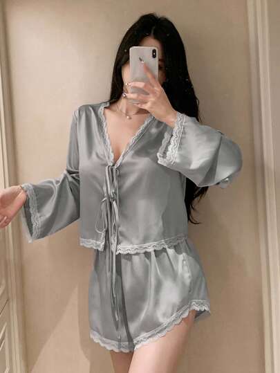 DAZY 两件套浪漫蕾丝拼接缎面系带上衣和超短睡裤套装，春夏女士睡衣