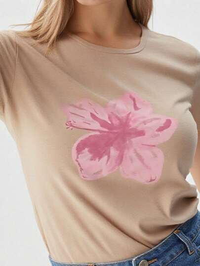 Playyera para dama manga corta con estampado de flor cuello redondo