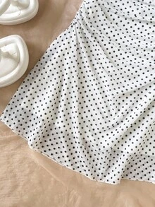 SHEIN 少女黑白波点吊带连衣裙，收腰设计，休闲百搭，适合度假、日常穿着和拍照 - 白色 - 查看 5