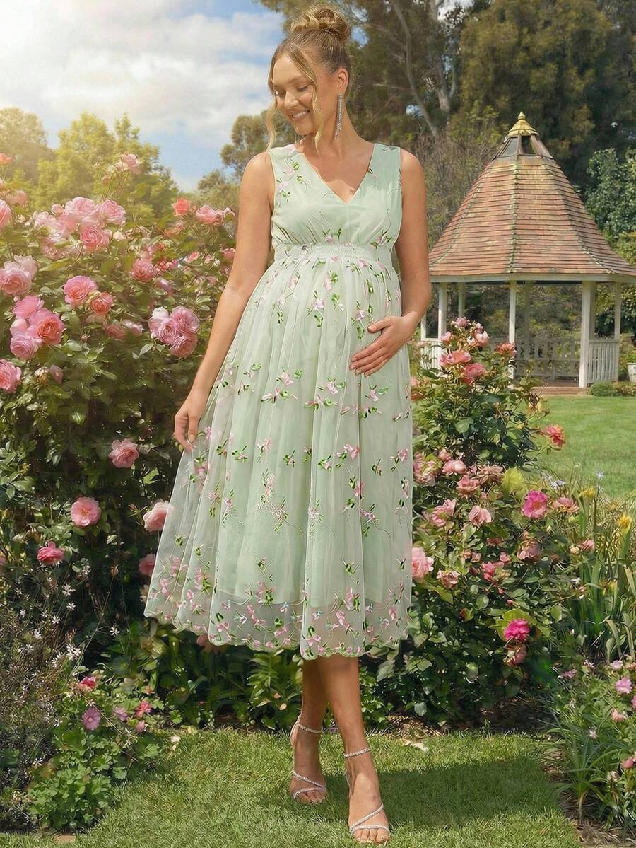 Loomaby 孕妇V领花卉刺绣网纱时尚派对无袖连衣裙 - 綠色 - 查看 1