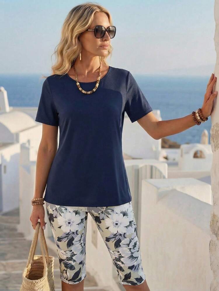 Plus Size Women's Casual Beach Vacation Bohemian Style Short Sleeve Top And Capri Leggings 2 Piece Set, Spring/Summer/Autumn