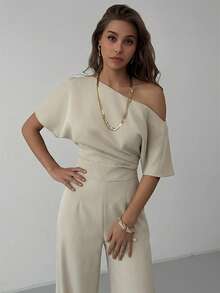 Aloruh 杏色百搭简约不对称肩部蝙蝠袖荷叶边腰部连体裤，夏季服装 - 杏色 - 查看 7