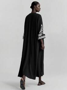 Ontre 2026 SS 新款女裝長洋裝，純色時尚，適合夏季。黑色刺繡圖案，波希米亞風，喇叭袖，燕麥色寬鬆舒適長洋裝，V領，度假穿搭，島嶼度假村，音樂節，女裝外套，下午茶派對，日百搭長洋裝 - 黑色 - 查看 3