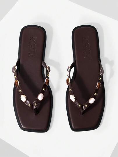 MOTF SPRING AND SUMMER NEW OUTDOOR WOMEN'S FLAT-BOTTOMED SQUARE TOE BROWN PINCH SLIPPERS WOMEN'S THICK-SOLED NON-SLIP CASUAL VERSATILE BEACH SANDALS