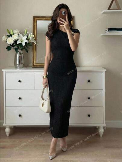 Modelyn فستان كتف غير متماثل مزين بالمعدن أنيق للنساء، صيفي