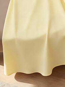 GlowEve Women's Summer Sleeveless Pleated Yellow Dress, Elegant Dress - Yellow - View 3