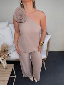 Jeta Ari 2 件套女士度假休闲纯色不对称领口花卉上衣和裤子套装 - 卡其色 - 查看 3