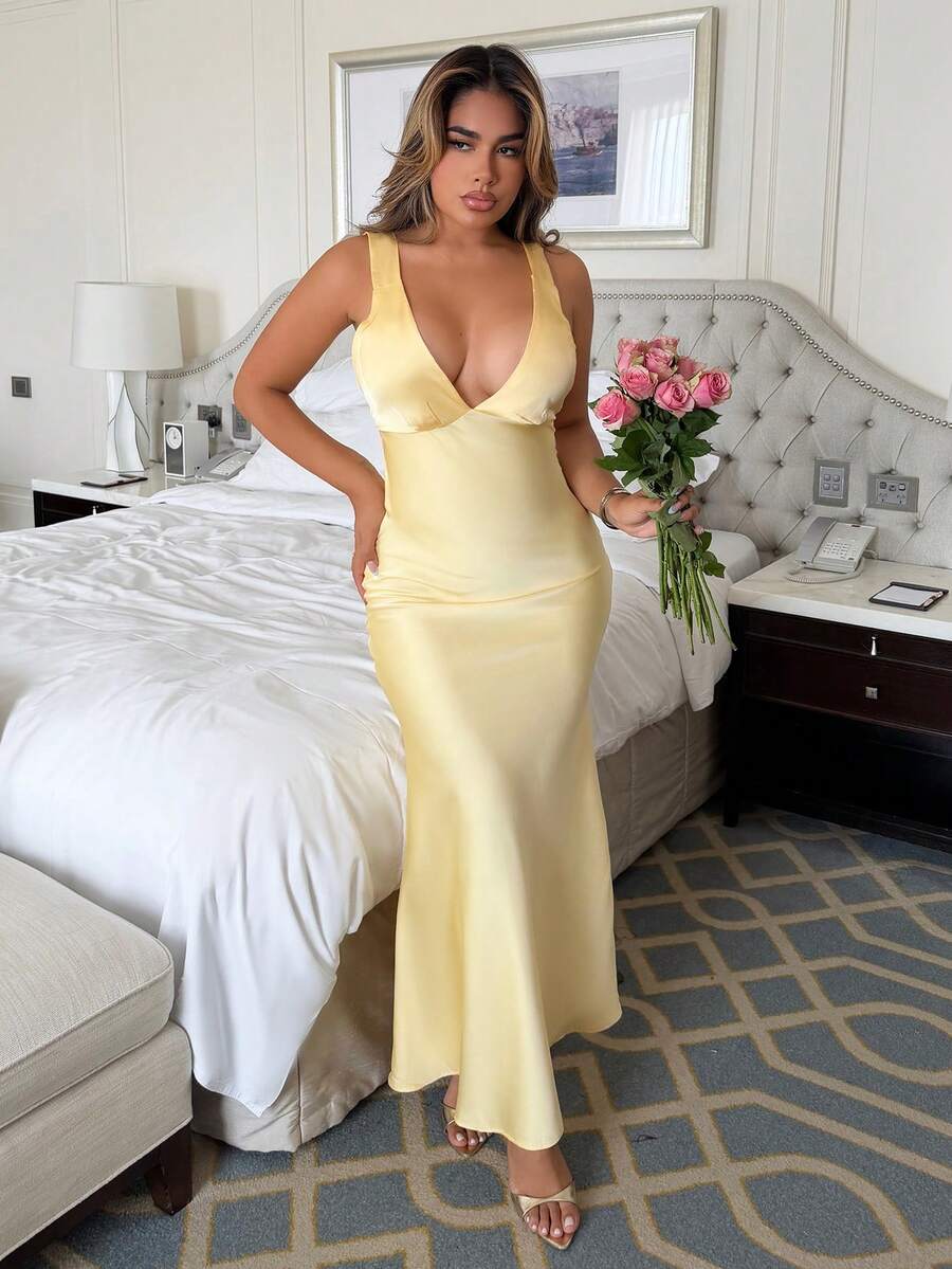 Maria Perezxox Vestido largo minimalista y sexy de unicolor amarillo/crema con escote en V profundo, sin mangas y espalda descubierta con lazo, adecuado para fiestas, cócteles, ocasiones formales, dama de honor, cumpleaños, Navidad y casual de negocios - Amarillo claro - Ver 1