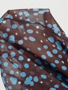 Aveloria Modichic 咖啡色底浅蓝色波点印花套装，丝质轻盈面料，垂坠圆领设计，宽松无袖上衣，阔腿裤，精致剪裁，现代休闲风格，透明柔软质感，宽松廓形，适合日常休闲、艺术展览、度假旅行以及春秋季节穿着，兼具休闲优雅与时尚个性，舒适与时尚兼具。法式休闲波点印花雪纺两件套，喇叭领无袖上衣搭配直筒裤，女士款。 - 彩色 - 查看 7