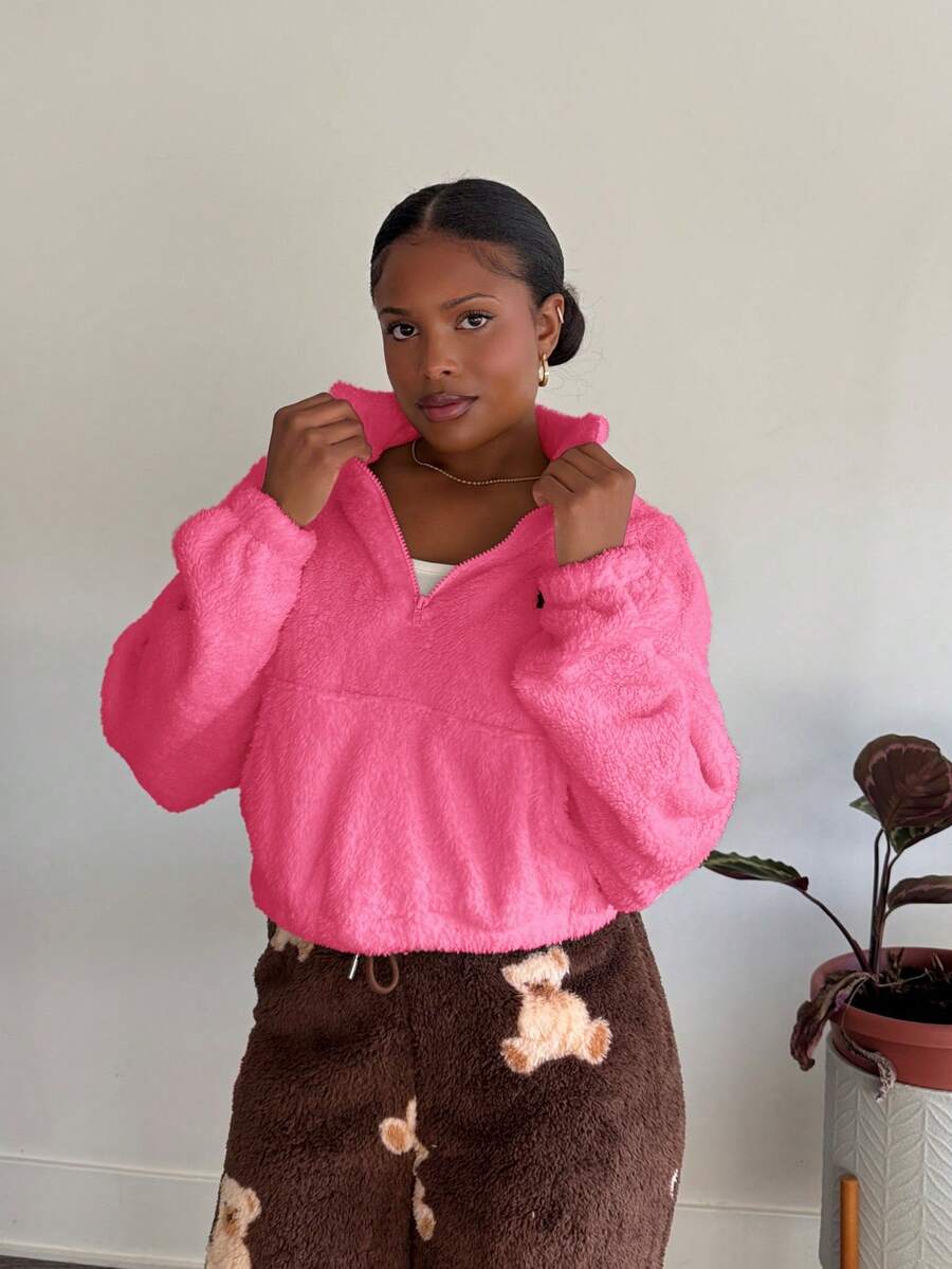 Tyla Gomez 秋冬字母贴片口袋落肩泰迪熊卫衣 - 玫紅色 - 查看 1