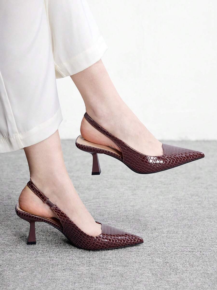 CUCCOO BIZCHIC 女款復古中式尖頭低粗跟優雅簡約通勤棕色高跟鞋 - 咖啡棕 - 查看 1