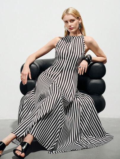 Aveloria Modichic Classic Blue Striped On White Background Sleeveless High Neck Fitted Waist A-Line Dress, Smooth Stretchy Fabric, Suitable For Business Galas, High-End Parties, Art Exhibitions, Fashion Shows And Urban Gatherings, Showcasing Capable And Chic Qualities.