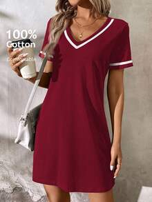 EMERY ROSE V-Neck Contrast Color Rib-Knit Black Casual Dress - Burgundy - View 1