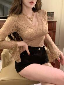 DAZY 春夏花卉镂空蕾丝拼接短款露脐上衣，优雅百搭，适合情人节、婚礼、派对、正式场合，修身剪裁，透视网纱长袖女式衬衫 - 卡其色 - 查看 7