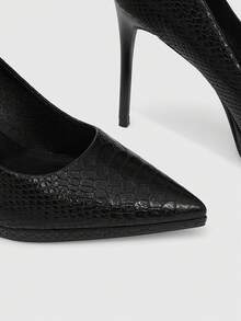 CUCCOO SZL 女士黑色尖头休闲/工作高跟鞋 - 黑色 - 查看 10