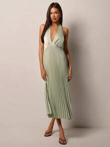 COSMINA Women's Mid-Length Dress, V-Neck Women's Dress, Pleated, Flared Hem Dress, Women's Wedding Guest Dress, Wedding Dress, Green Women's Formal Dress, Elegant Women's Dress, Summer Women's Dress, Date Dress, Party Dress, Event Dress - Pastel Green - View 5