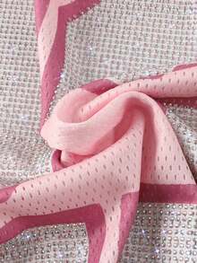 ROMWE MEN Prep Summer Beach Vacation Graphic Pink Men Jersey Number Letter Satin Graphic V-Neck Tee, 2000S Style - Pink - View 2