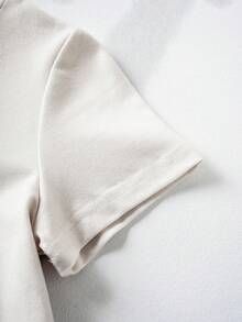 MONOPOLY X SHEIN 女婴卡通字母印花T恤和条纹短裤套装 - 杏色 - 查看 6