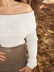 Lupita Cardoza 女款 Y2K 法兰绒露肩毛衣，白色 - 米色 - 查看 3