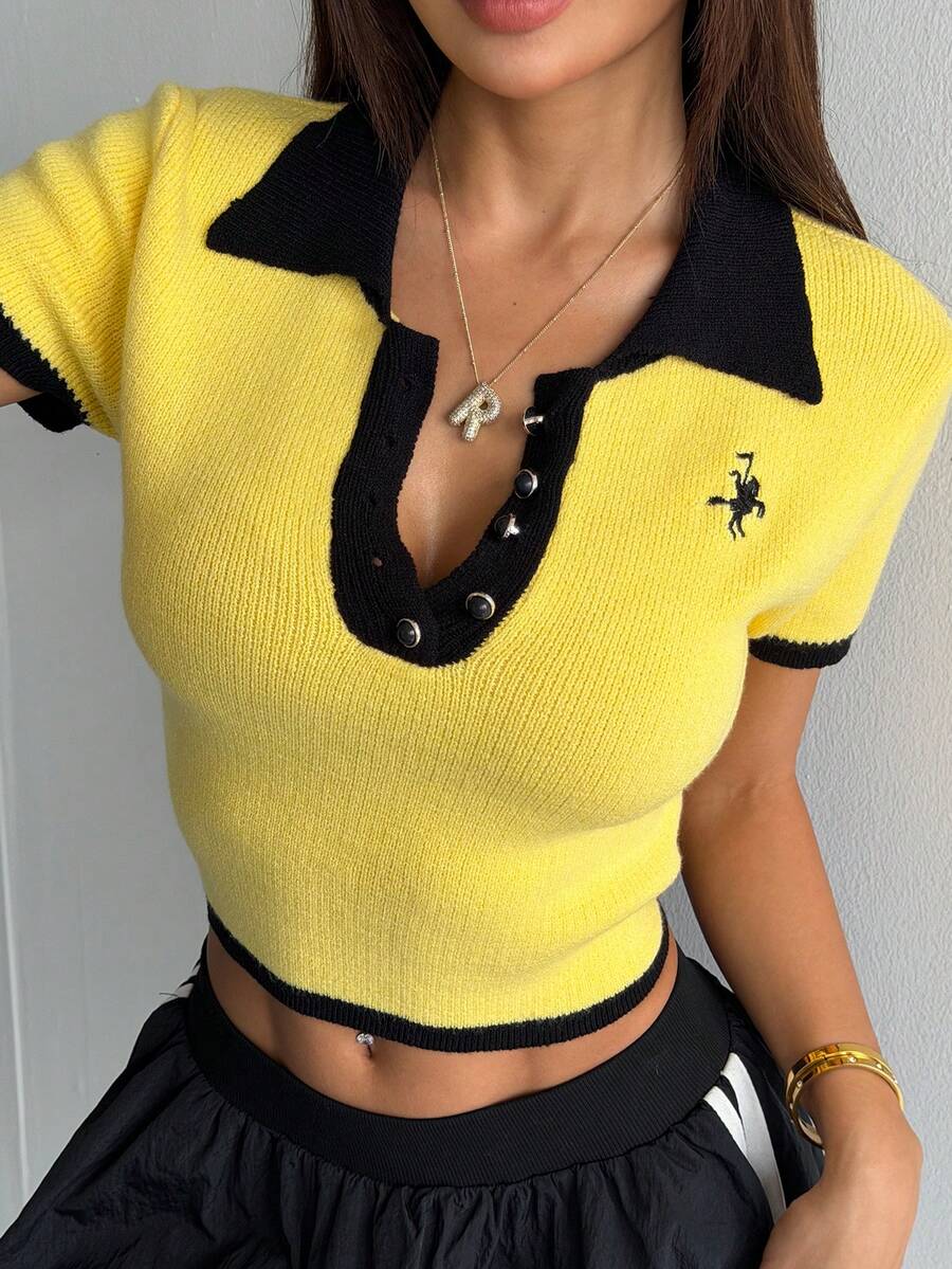 SHEIN Suéter casual de mujer de manga corta con cuello vuelto, botones y ribete de contraste en jacquard, nuevo para primavera/verano - Multicolor - Ver 1