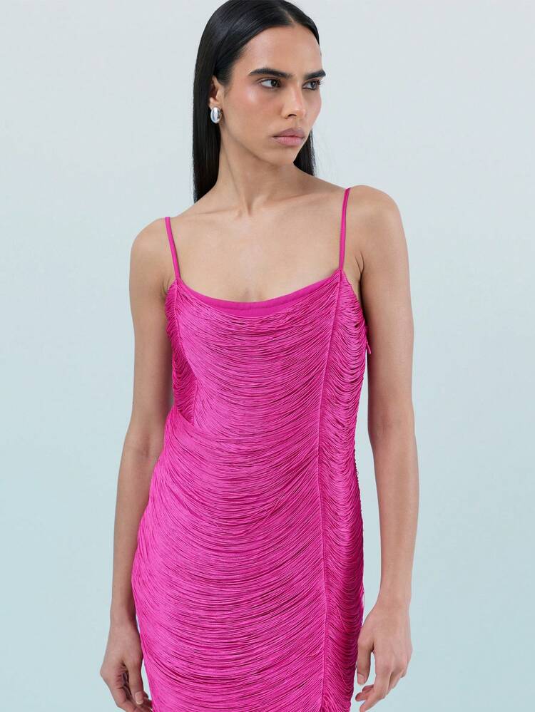 KSTM Damen knallpinkes gerafftes Bodycon Midi-Kleid mit Fransen-Saum Detail und Spaghettiträgern für Abend- und Cocktailpartys