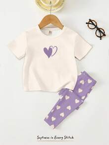 奶油白和紫色，甜美简约爱心图案印花，可爱小鹿套装，适合年轻女孩休闲舒适的柔软圆领短袖T恤和打底裤，适合春夏日常、居家、度假、街头、派对等场合，春夏外出穿搭，轻松舒适，时尚女孩，休闲装，儿童爱心图案服装，春夏服装，时尚夏季，新款 - 彩色 - 查看 4