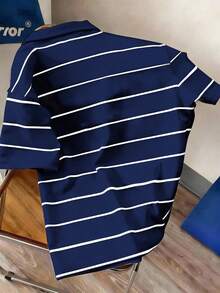 Manfinity Joysei Men's Letter & Striped Print Casual Short Sleeve Polo Shirt - Navy Blue - View 2