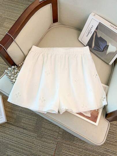 GlowEve CURVE Quần short ống rộng cạp chun co giãn, khoét lỗ, thêu họa tiết dành cho nữ cỡ lớn, thích hợp cho mùa xuân và mùa hè.