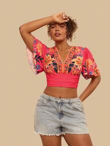 Travachic Plus Size Women's Pink Floral Tropical Print Deep V-Neck Flutter Sleeve Ruched Fitted Cropped Top,Summer Boho Vacation Holiday,Resort Style - Orange - View 7